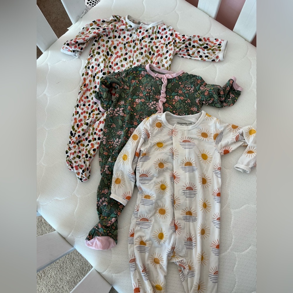 Magnetic Me Footie Bundle 🌸☀️